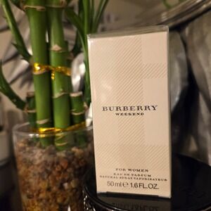 Burberry Weekend Perfume Women 1 6oz Eau De Parfum Spray New Sealed Designer